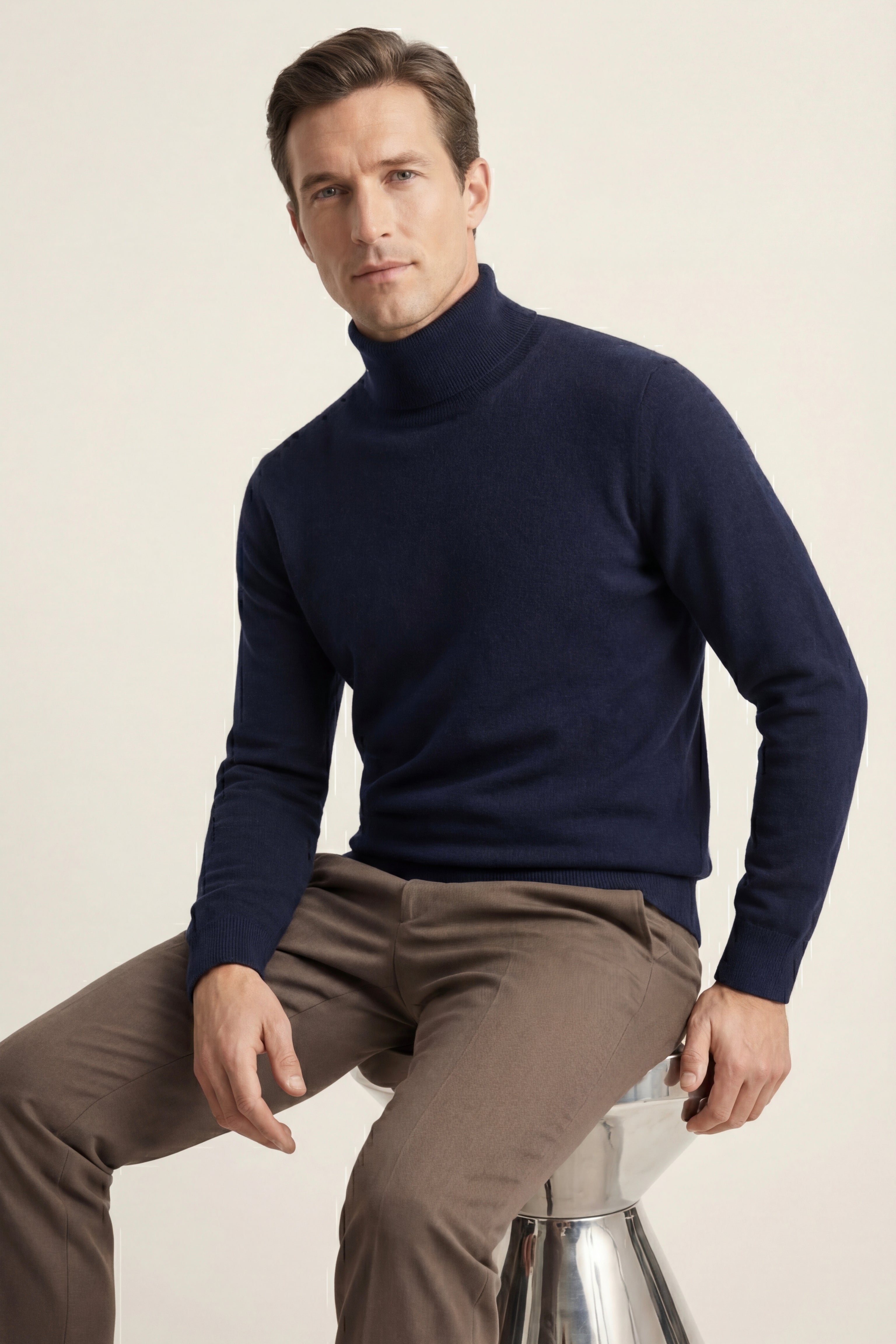 Avenzo Cashmere Turtleneck Navy