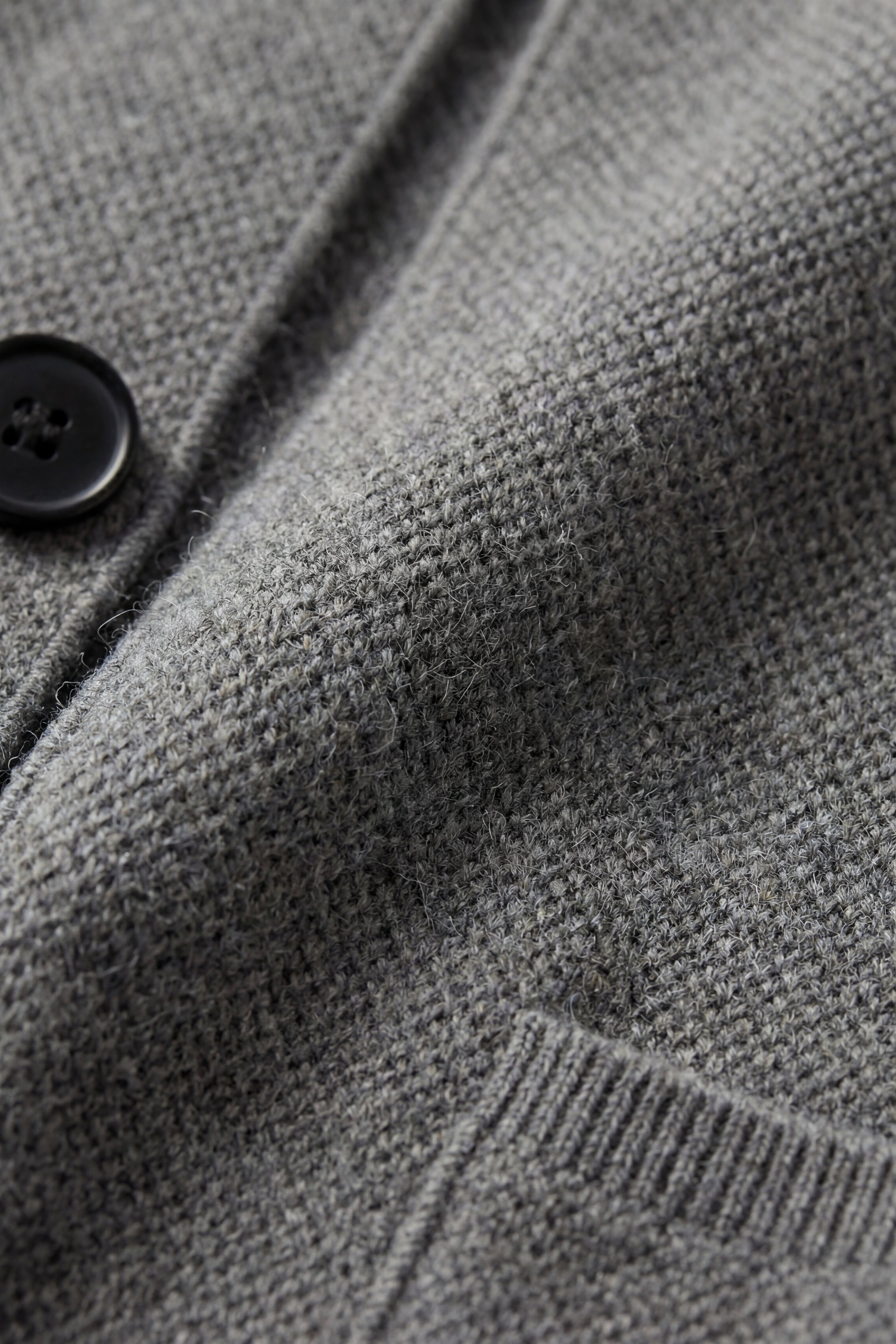 Valero Cashmere Cardigan Graphite