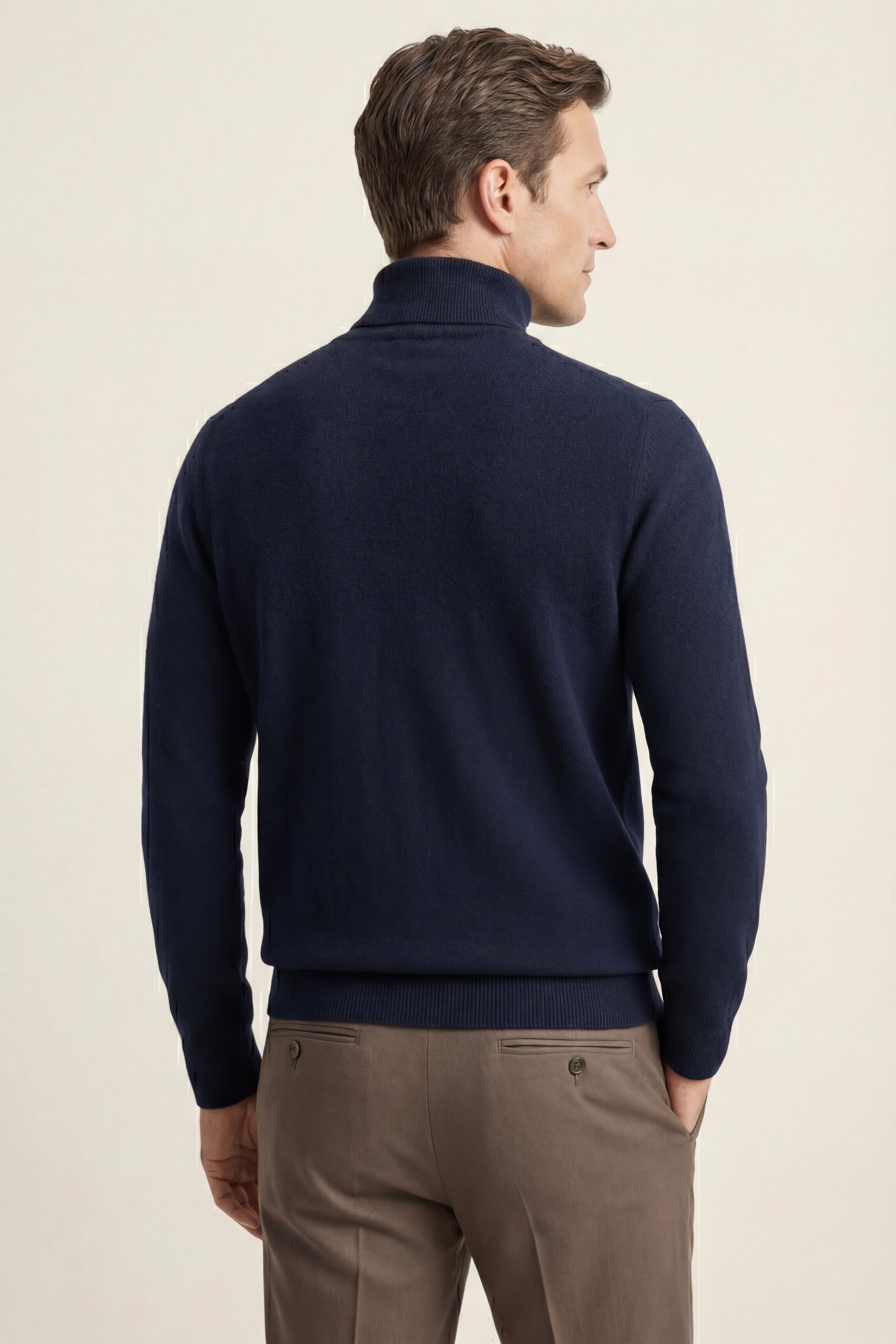 Avenzo Cashmere Turtleneck Navy